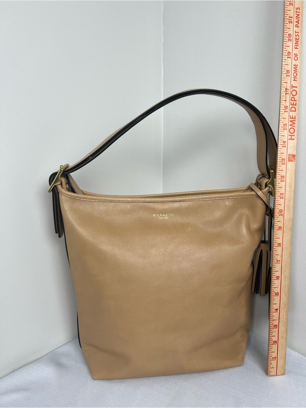 Coach Legacy Duffle Bag in Beige Leather with Tassel Charm - Picture 8 of 11